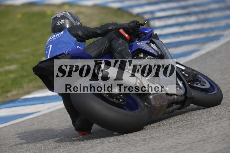 /Archiv-2024/01 26.-28.01.2024 Moto Center Thun Jerez/Gruppe blau-blue/68